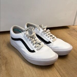 VANS Comfycush Old Skool Classic Tumble True White Mens Size 8.5 or women’s 10